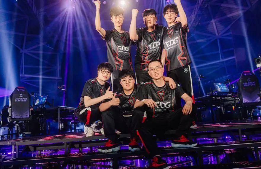 是她此次成 是她此次成