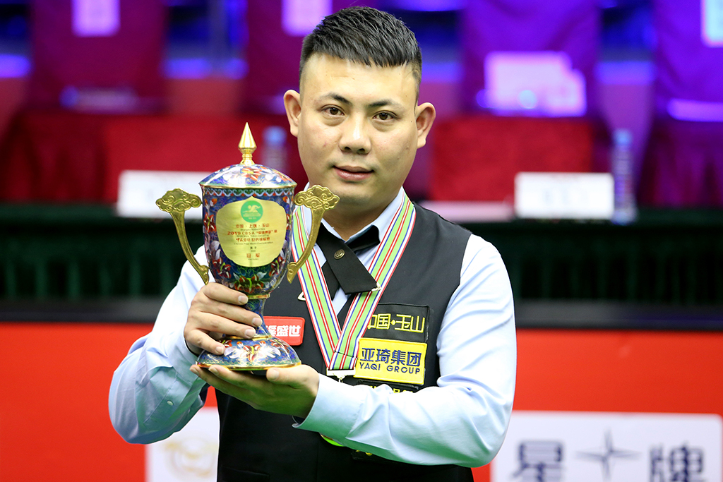 表现出色 表现出色