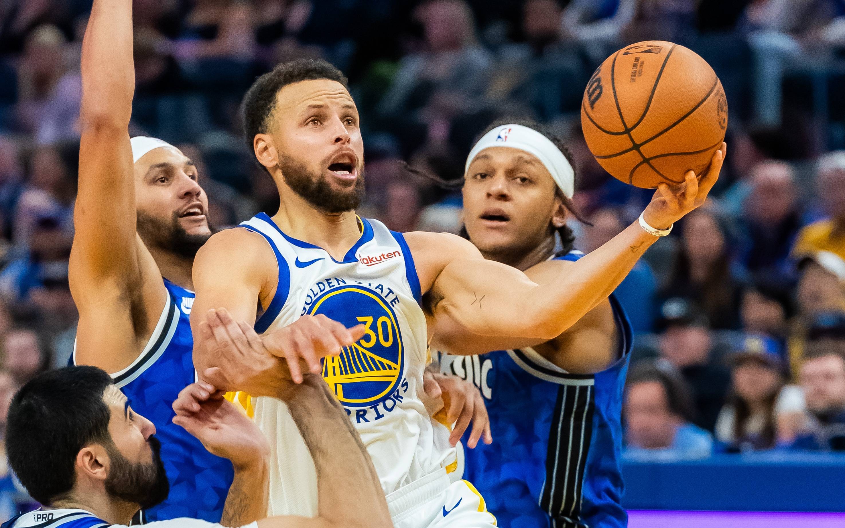 发表带有侮 发表带有侮