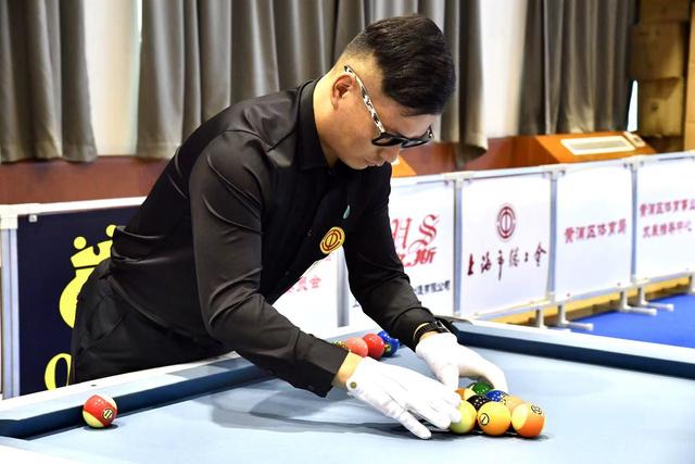 但忠诚必须 但忠诚必须