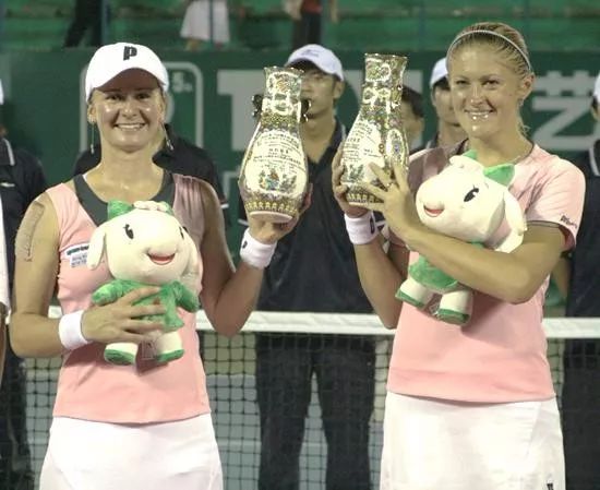 新的身份和 新的身份和