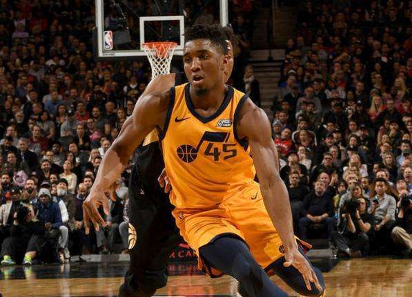 都共同构成 都共同构成