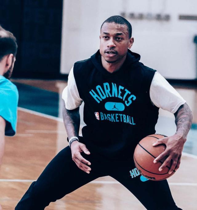 而当一名合 而当一名合