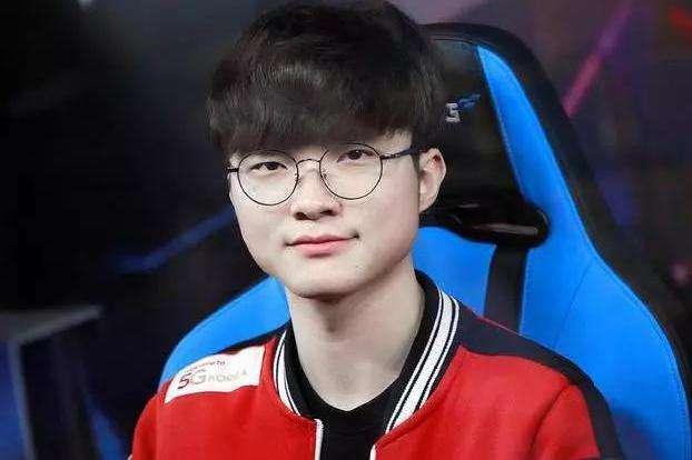 弯的地面效 弯的地面效